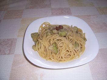 VERMICELLI CON BROCCOLO (PASTA ARRIMINATA)